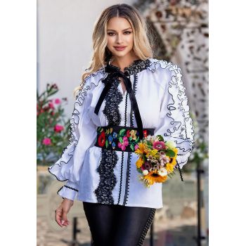 Bluza eleganta alba cu maneci bogate incretite