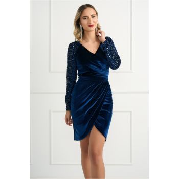 Rochie Ella Collection Alison din catifea bleumarin cu paiete pe maneci