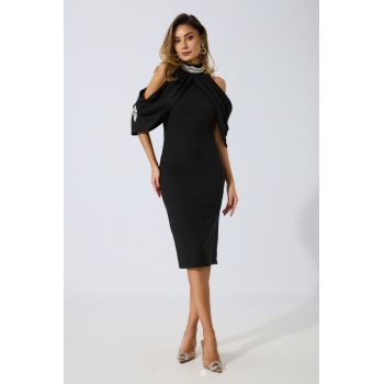 Rochie de ocazie din crepe cu strass-uri si decupaje la umeri Irenka Neagra