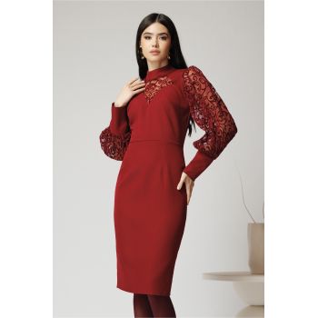 Rochie Ella Collection Kira eleganta din stofa burgundy cu detalii catifelate pe maneci