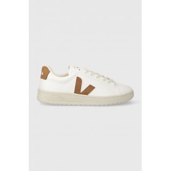 Veja sneakers culoarea alb