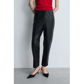 Pantaloni crop din piele ecologica cu croiala dreapta