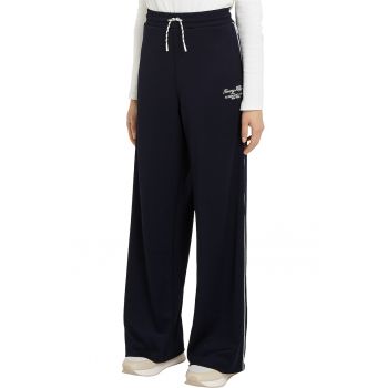 Pantaloni de trening cu croiala ampla