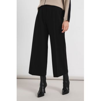 Pantaloni crop evazati