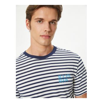 Tricou din bumbac cu model in dungi