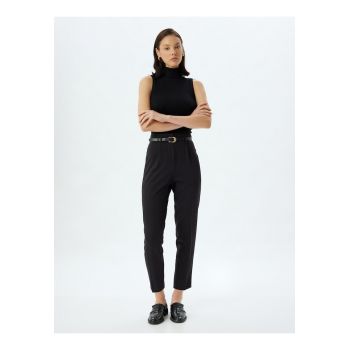 Pantaloni crop slim fit