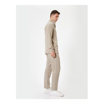 Pantaloni de trening cu snur de ajustare in talie