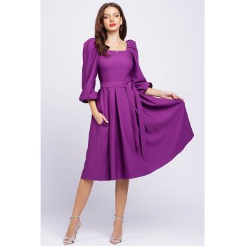 Rochie midi cu croiala in A si maneci bufante