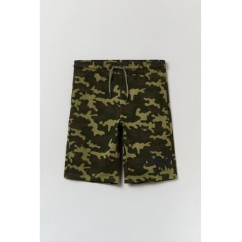 Bermude sport cu model camuflaj