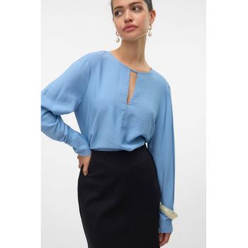 Bluza cu decupaj frontal