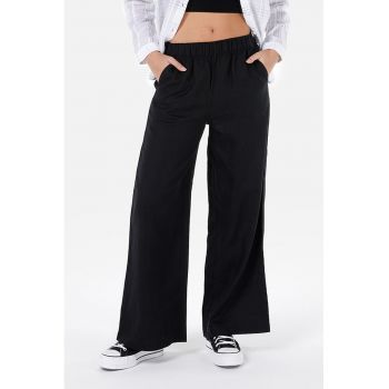 Pantaloni ampli cu talie elastica