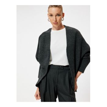 Cardigan cu model uni si maneci cazute