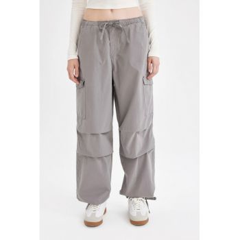 Pantaloni cargo de bumbac cu talie medie