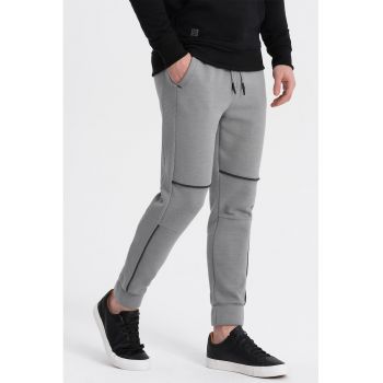 Pantaloni de trening cu detalii contrastante