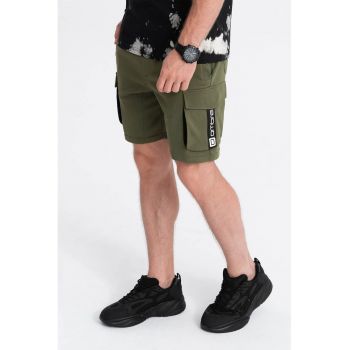 Pantaloni scurti cu buzunare laterale cu clapa