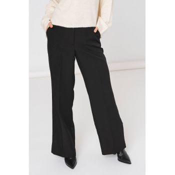 Pantaloni eleganti cu croiala ampla