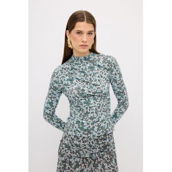 Bluza cambrata cu model floral