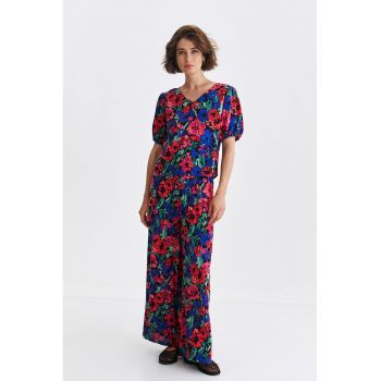 Bluza cu model floral si decolteu in V