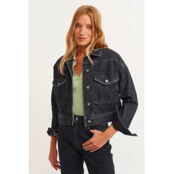 Jacheta crop din denim