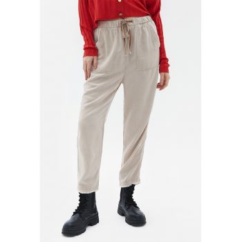 Pantaloni crop din amestec de lyocell cu croiala conica