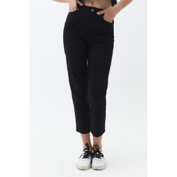 Pantaloni crop