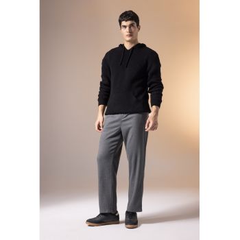 Pantaloni relaxed fit cu buzunare laterale