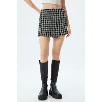 Fusta-pantalon cu talie inalta si model houndstooth