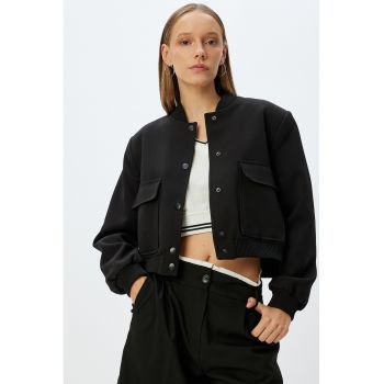 Jacheta bomber crop cu buzunare cu clapa