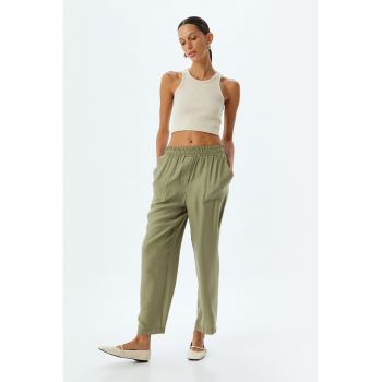 Pantaloni crop din amestec de modal