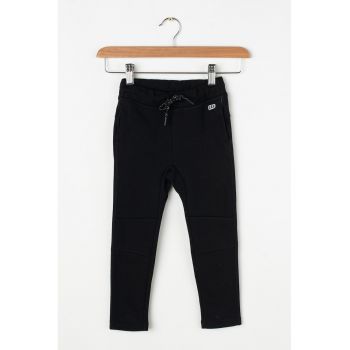 Pantaloni sport cu snur in talie