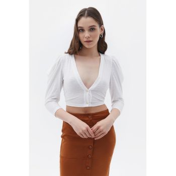 Bluza crop cu decolteu in V si maneci bufante