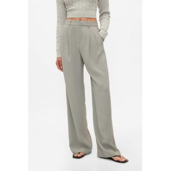 Pantaloni eleganti cu croiala ampla