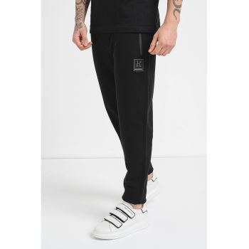 Pantaloni de trening cu snur in talie