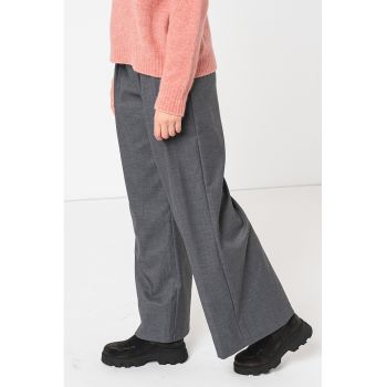 Pantaloni eleganti cu croiala ampla