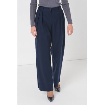 Pantaloni eleganti cu croiala ampla