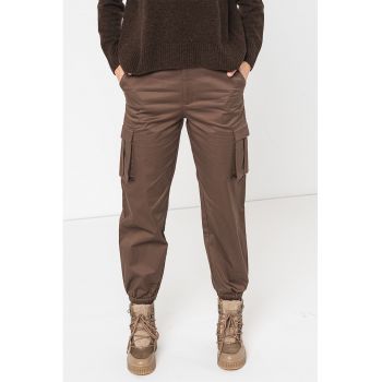 Pantaloni crop cargo