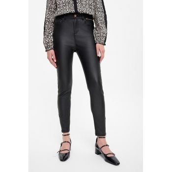 Pantaloni skinny peliculizati