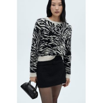 Pulover cu imprimeu animal print