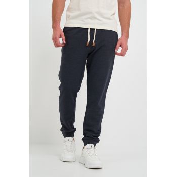 Pantaloni jogger cu model uni si snur de ajustare