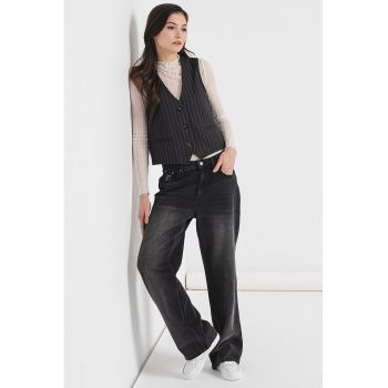 Blugi relaxed fit cu model cu 5 buzunare