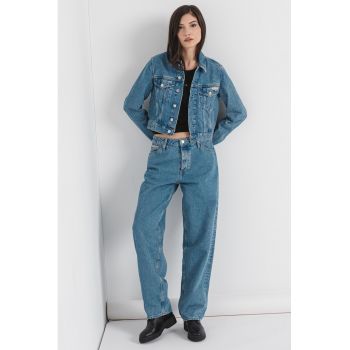 Jacheta crop din denim