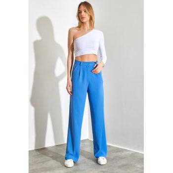 Pantaloni crop evazati