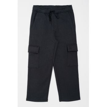 Pantaloni cargo cu talie ajustabila