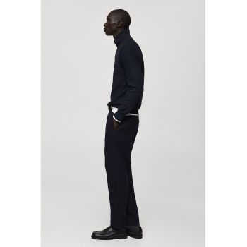 Pantaloni slim fit