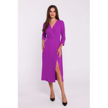 Rochie cu decolteu tip furou si slit jos -