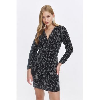 Rochie mini cu croiala in A