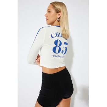 Bluza crop de bumbac cu imprimeu text