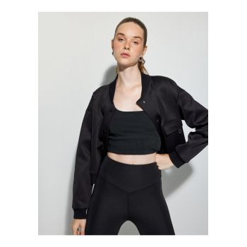 Jacheta bomber crop cu buzunar cu clapa