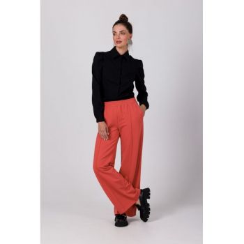 Pantaloni cu cusaturi pe crac -