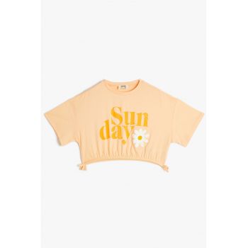 Tricou crop cu imprimeu text